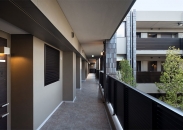 Brillia 深沢八丁目のフォトギャラリー：共用廊下