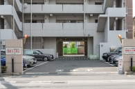 Brillia 草加のフォトギャラリー：駐車場