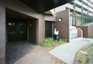 神戸垂水ヒルトップテラスのフォトギャラリー：サブエントランスアプローチ