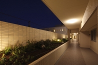 Brillia 茨木下中条のフォトギャラリー：共用廊下1階