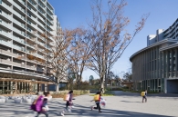 Brillia 多摩ニュータウン のフォトギャラリー：丘の上の広場