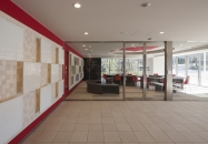 ミリカヒルズのフォトギャラリー：マスタ－エントランス