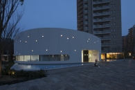 ミリカヒルズのフォトギャラリー：キャンディ－プラザ外観 夕景