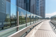 スカイズ タワー＆ガーデンのフォトギャラリー：ペデストリアンデッキ