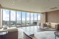 スカイズ タワー＆ガーデンのフォトギャラリー：ビューラウンジ