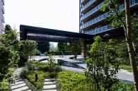 Brillia Tower 上野池之端のフォトギャラリー：ガーデンスクエア