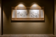 Brillia Tower 上野池之端のフォトギャラリー：ホールアート（夏椿）