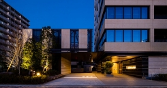 Brillia Tower 代々木公園 CLASSYのフォトギャラリー：エントランス廻り 夜景