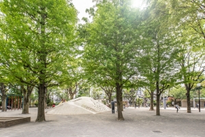 Brillia 神楽坂idの周辺施設：新宿区立白銀公園