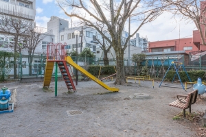 アールヴェール哲学堂の周辺施設：あかね公園