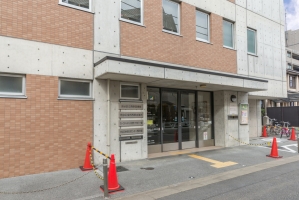 グランヴェール代々木西原の周辺施設：渋谷区立西原図書館