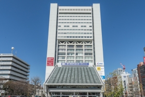 アールヴェール中野の周辺施設：中野サンプラザ