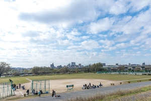 シエルズガーデンの周辺施設：多摩川ガス橋緑地