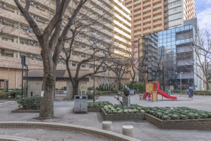 エアライズタワーの周辺施設：東池袋中央公園