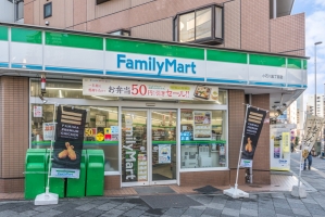 グランヴェール小石川播磨坂の周辺施設：ファミリーマート小石川5丁目店