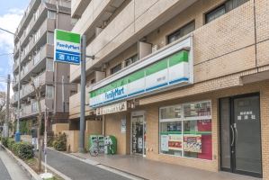 東建滝野川マンションの周辺施設：ファミリーマート滝野川店