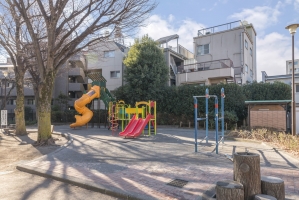 グローヴ・ステージの周辺施設：西巣鴨公園