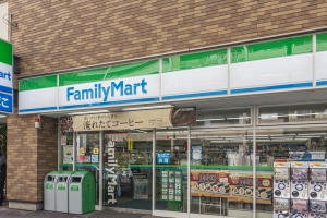 東京フロントコートの周辺施設：ファミリーマートアネックス豊洲店