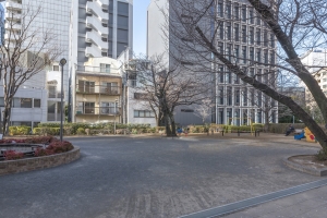 プリヴェール赤坂の周辺施設：氷川公園
