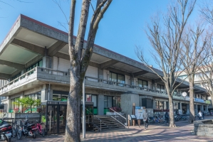 東建第２上町マンションの周辺施設：世田谷区役所