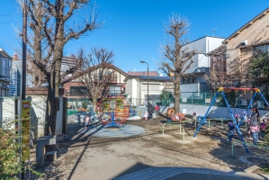 ニューハイツ中落合の周辺施設：上落合公園