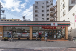 アールヴェール綾瀬の周辺施設：セブンイレブン綾瀬2丁目店