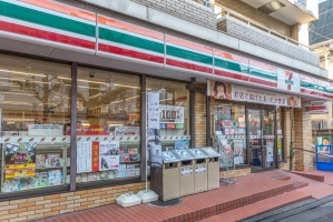 東建小石川マンションの周辺施設：セブンイレブン文京植物園前店