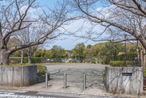 東建ニューハイツ緑園都市の周辺施設：新橋神明谷公園