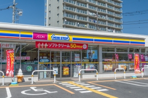 プランヴェール谷塚の周辺施設：ミニストップ草加瀬崎店