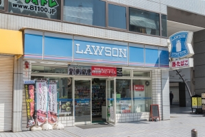 アールヴェール横濱台町の周辺施設：ローソン鶴屋町二丁目店
