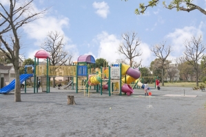 多摩川サンハイツの周辺施設：緑道公園