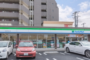 エールの丘 の周辺施設：ファミリーマート我孫子駅北口店