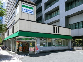 Brillia Grande みなとみらいの周辺施設：ファミリーマートヨコハマMM21店