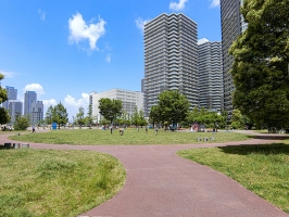 Brillia Grande みなとみらいの周辺施設：高島中央公園