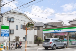 ココロコス東京久米川の周辺施設：ファミリーマート東村山美住町一丁目店