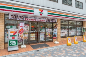Brillia 蕨の周辺施設：セブンイレブン蕨東口1番街店