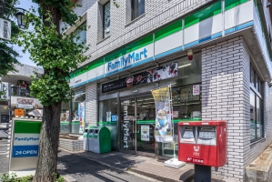 Brillia 藤が丘の周辺施設：ファミリーマート横浜藤が丘店