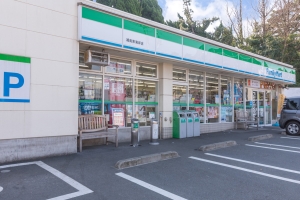 オーシャンレジデンス辻堂海浜公園の周辺施設：ファミリーマート湘南東海岸店