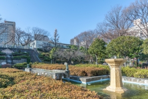 Brillia 東大前の周辺施設：礫川公園