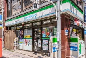 Brillia 浅草橋の周辺施設：ファミリーマート浅草橋駅前店