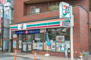 東建ニューハイツ拝島の周辺施設：セブンイレブン拝島駅南口店