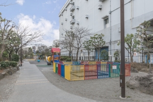 東建ニューハイツ元加賀の周辺施設：高森公園