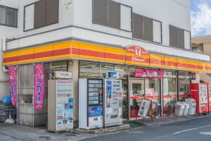 東建ニューハイツ市川の周辺施設：Ｙショップ飯田