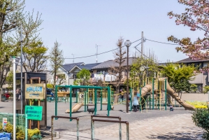 Brillia 元住吉の周辺施設：井田杉山町公園