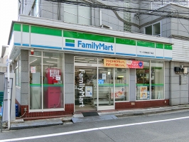 Brillia 高輪 The Houseの周辺施設：ファミリーマートサンズ高輪四丁目店