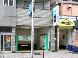 Brillia Tower 代々木公園 CLASSYの周辺施設：代々木公園駅