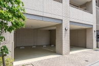 Brillia 新宿若松町idのフォトギャラリー:駐車場