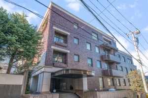 ロワ・ヴェール市ヶ谷左内坂