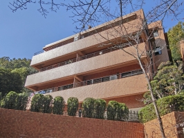 ロワヴェール岡本