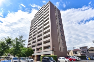 アールヴェール平野駅前